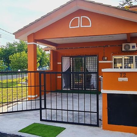 Villa Anjung Klia House 72 With Neflix Banting  Exterior foto