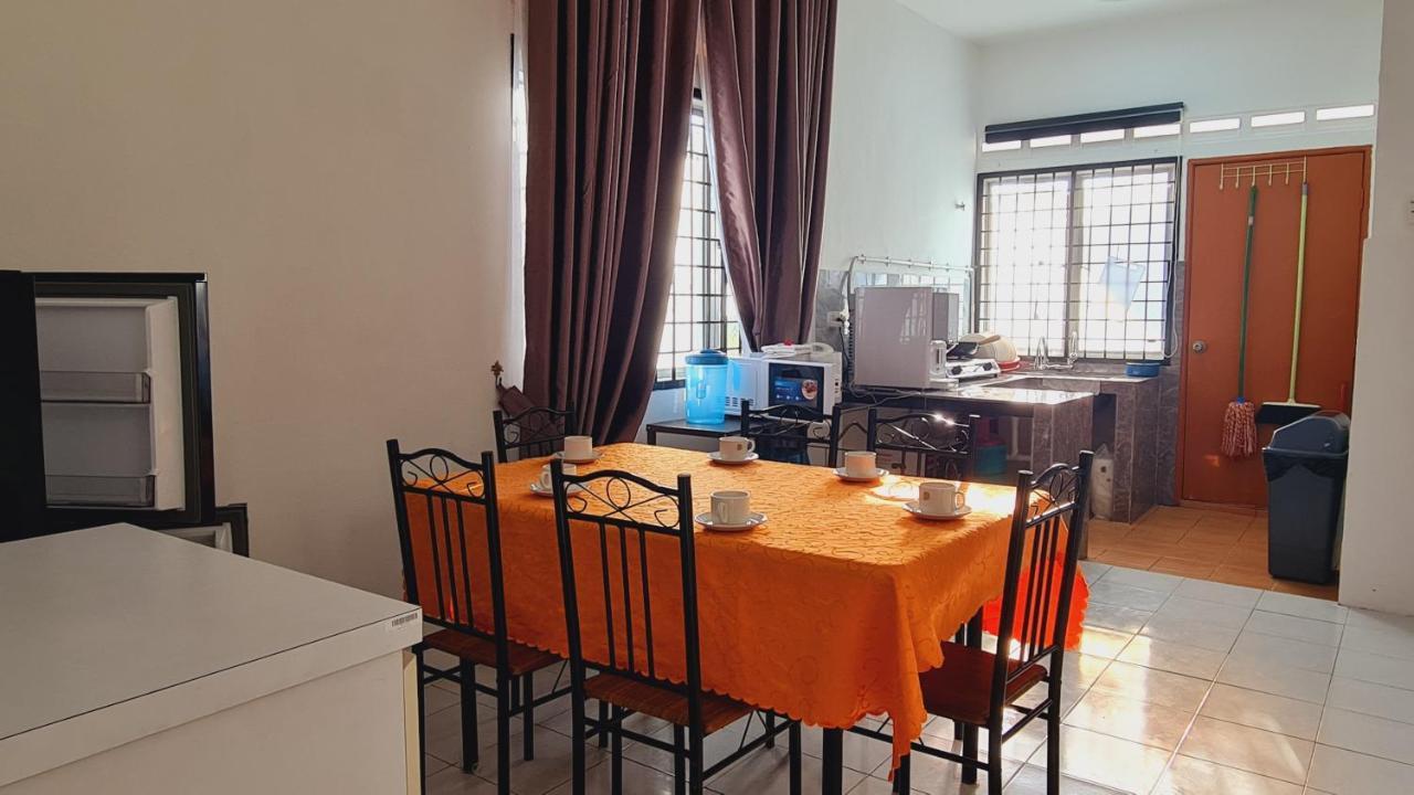 Villa Anjung Klia House 72 With Neflix Banting  Exterior foto
